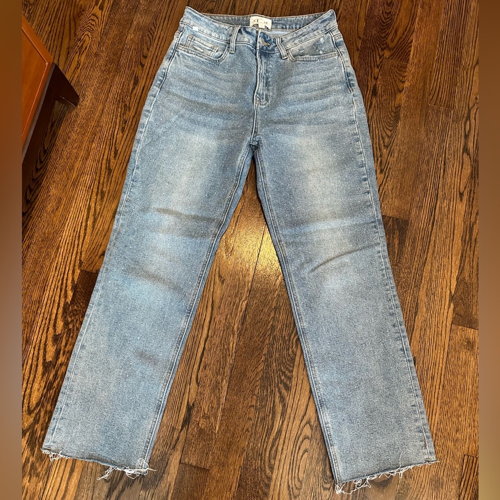 Woman’s Classic Light Blue Jeans